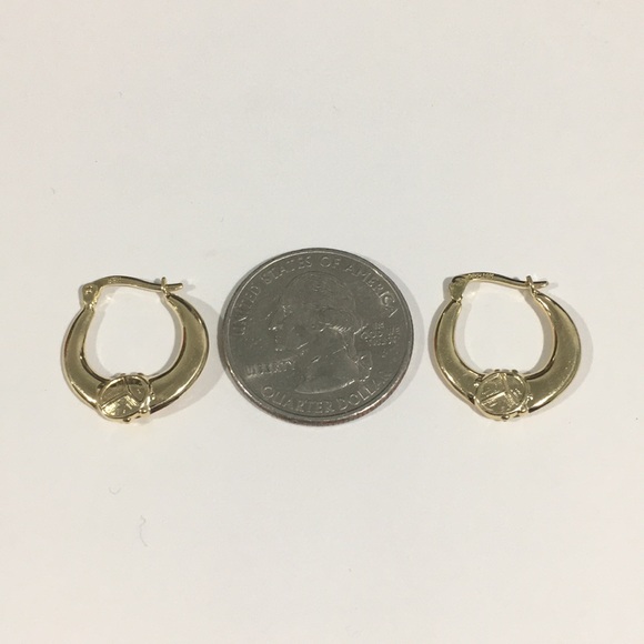 14k Yellow Gold Hoop Earrings With Ladybug 🐞 - Picture 3 of 6